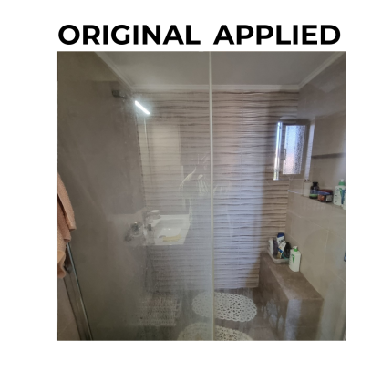 Εφαρμόστε το Καθαριστικό αφαίρεσης αλάτων για εξαιρετικά αποτελέσματα ΧΩΡΙΣ τρίψιμο ΧΩΡΙΣ δυσάρεστες οσμές στα τζάμια της ντουζιέρας σας